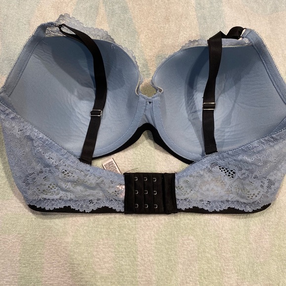 Lace VS bra - Picture 2 of 3